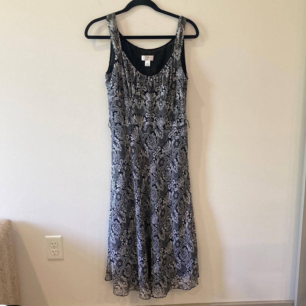Ann Taylor Loft sleeveless black white dress size 4